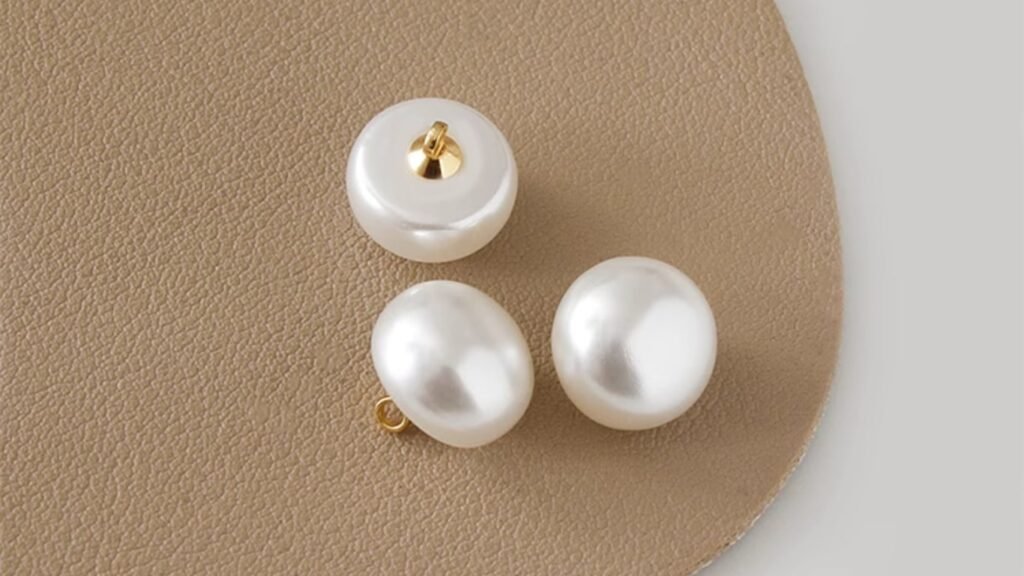 button pearls