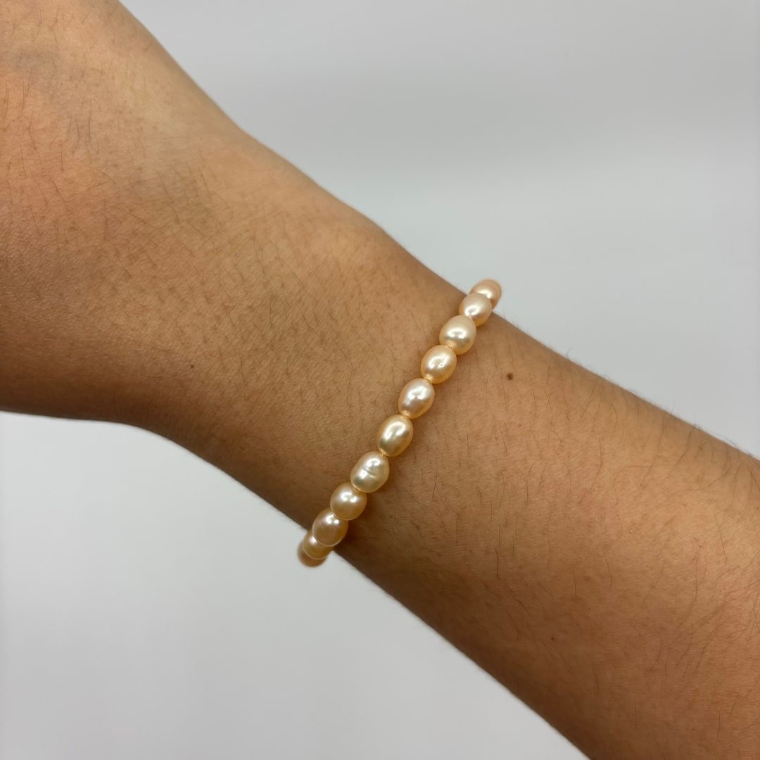 Peach Rice Pearl Bracelet