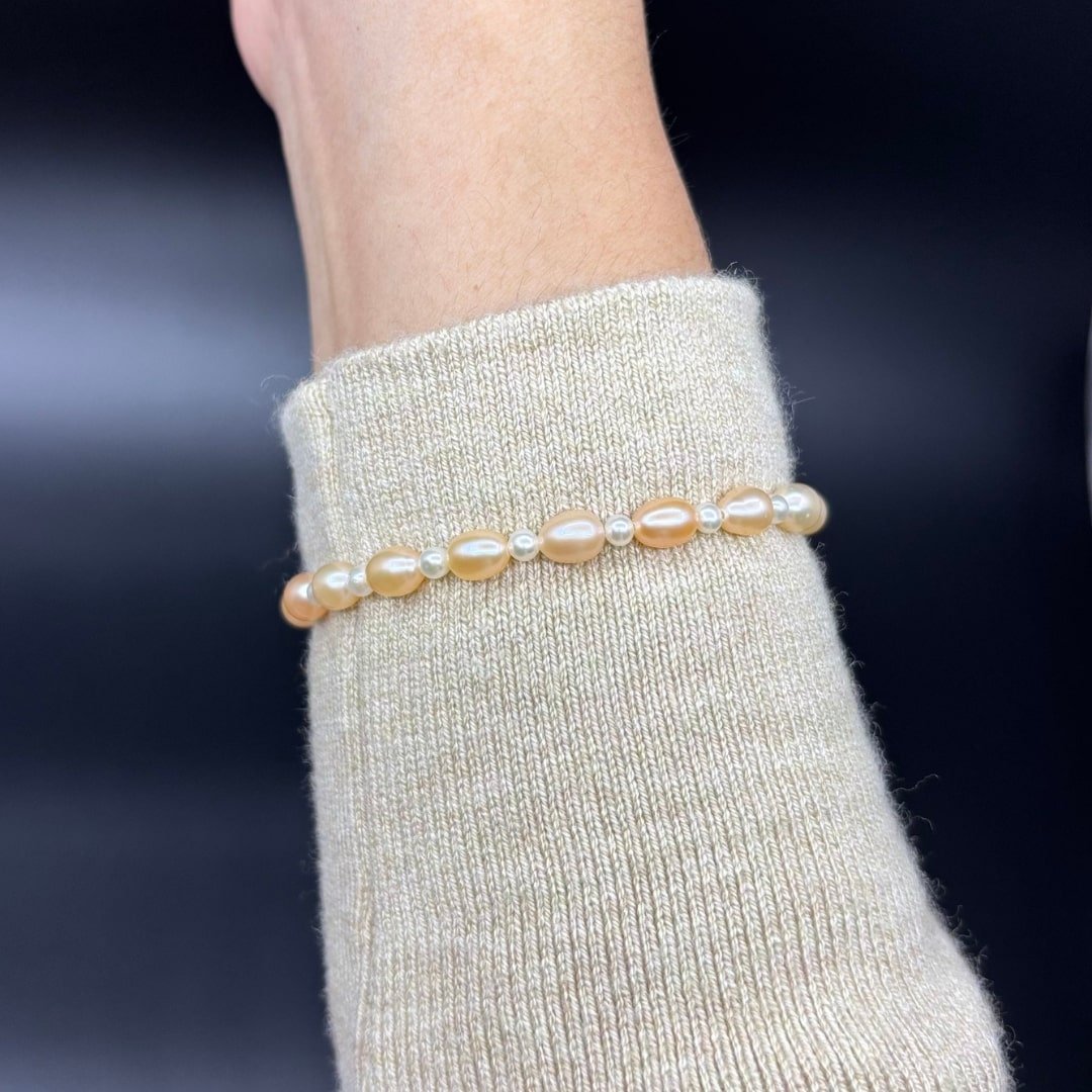 Peach oval and White Round Pearl Bracelet